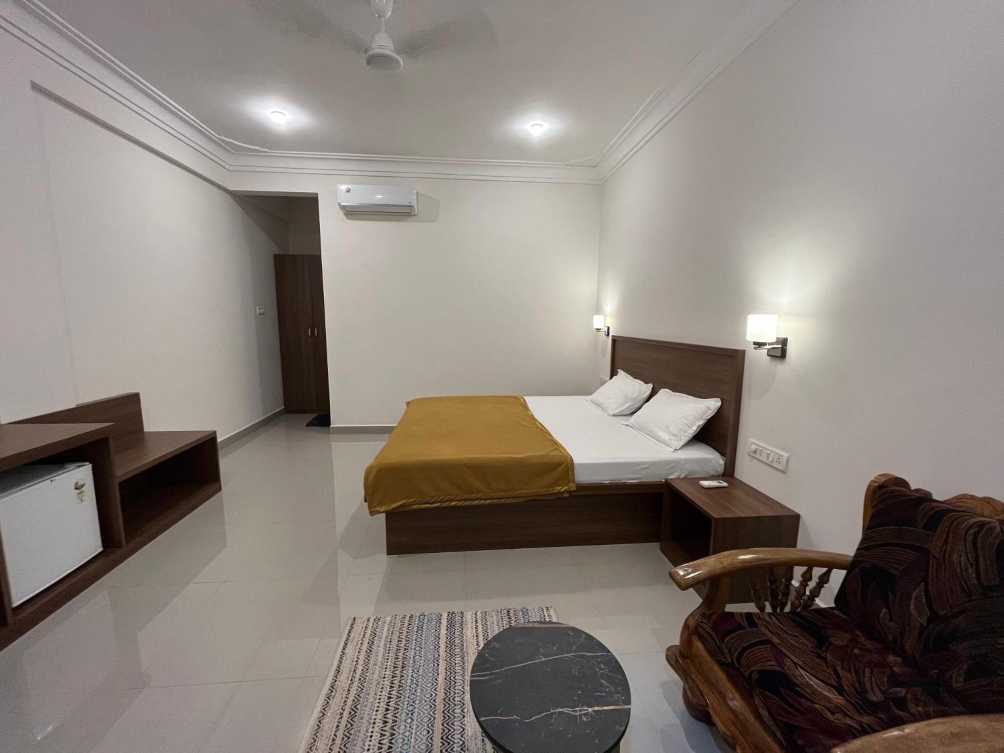 Morjim Sunset Hotel Ngoại thất bức ảnh