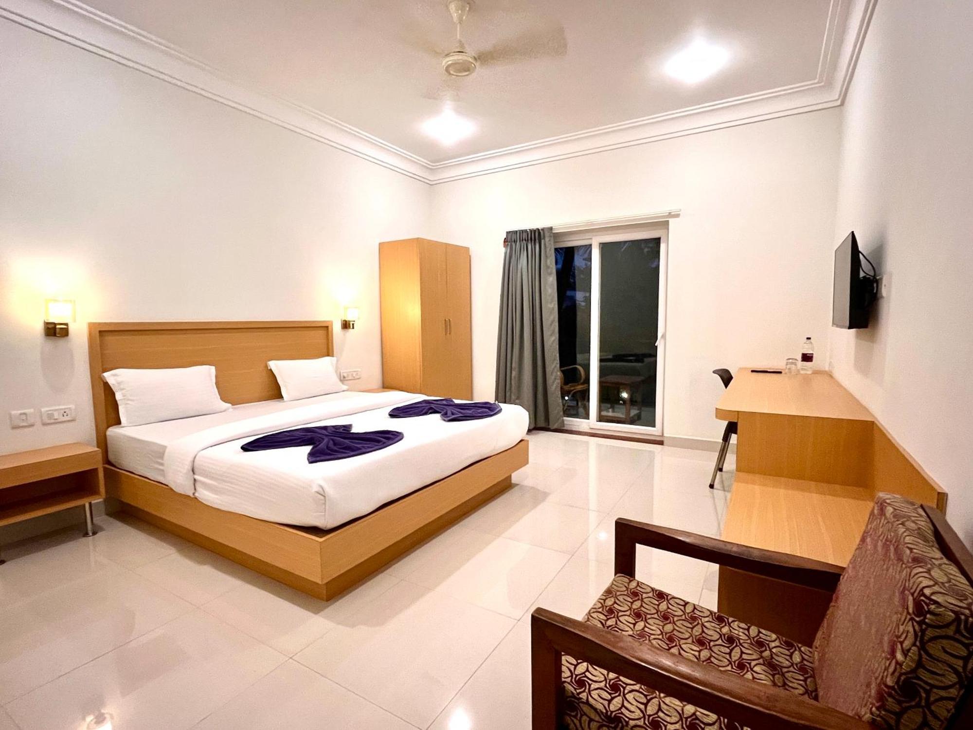 Morjim Sunset Hotel Ngoại thất bức ảnh